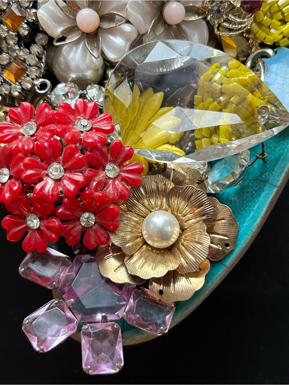 Vintage Junk Jewelry Parts Take-Out Boxes - Picture 12 of 16